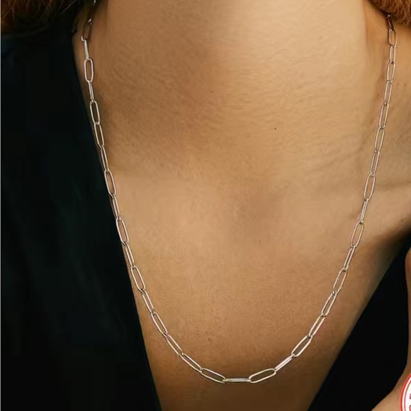 18kgp White Gold Paperclip lightweight necklace 18” long with extender - Picture 1 of 6